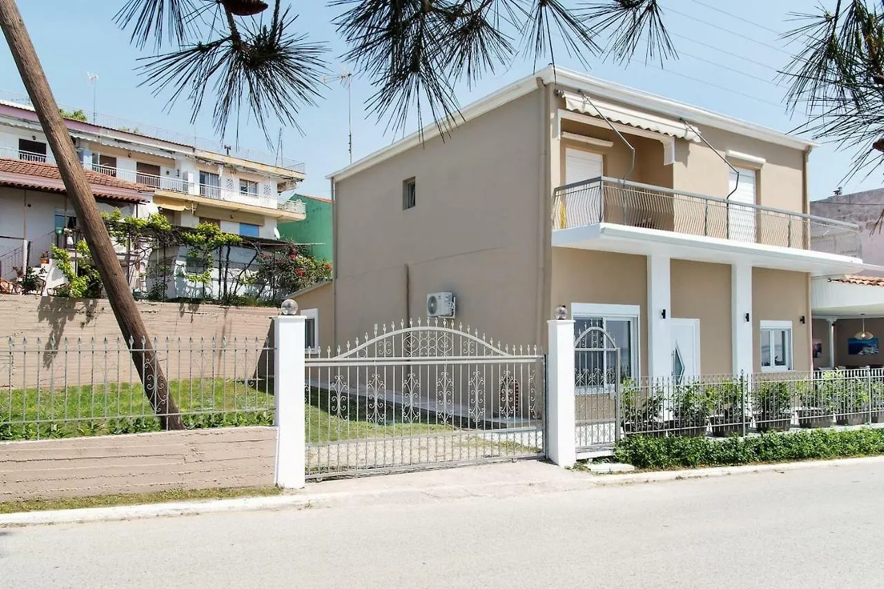 Villa Alexandra ネア・イラクリア